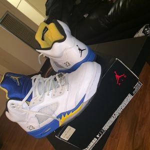 AUTHENTIC Jordan 5s  MENS